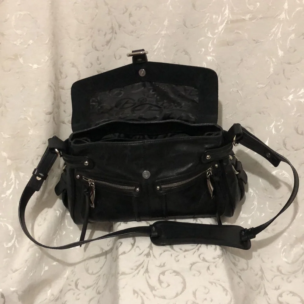 Francesco Baisia Leather Shoulder Bag. Like new. Includes branded dust bag. - Picture 11 of 16